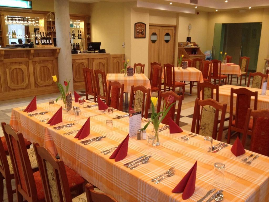 Bed and Breakfast Aranytal Panzio Комаром Экстерьер фото